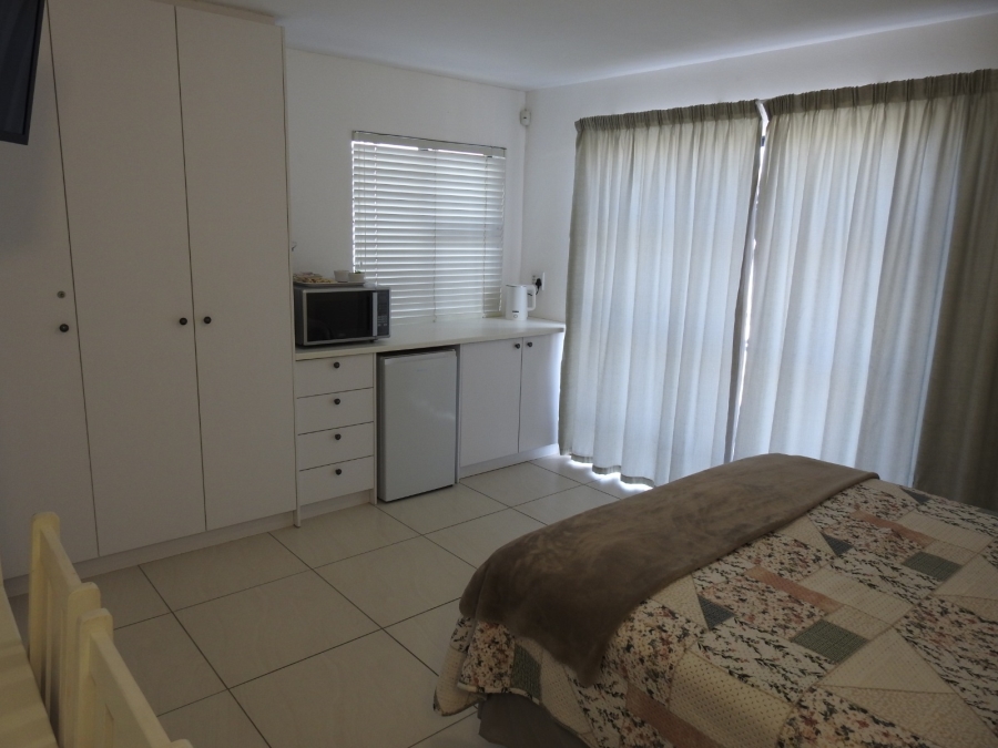 3 Bedroom Property for Sale in Hoogland Western Cape
